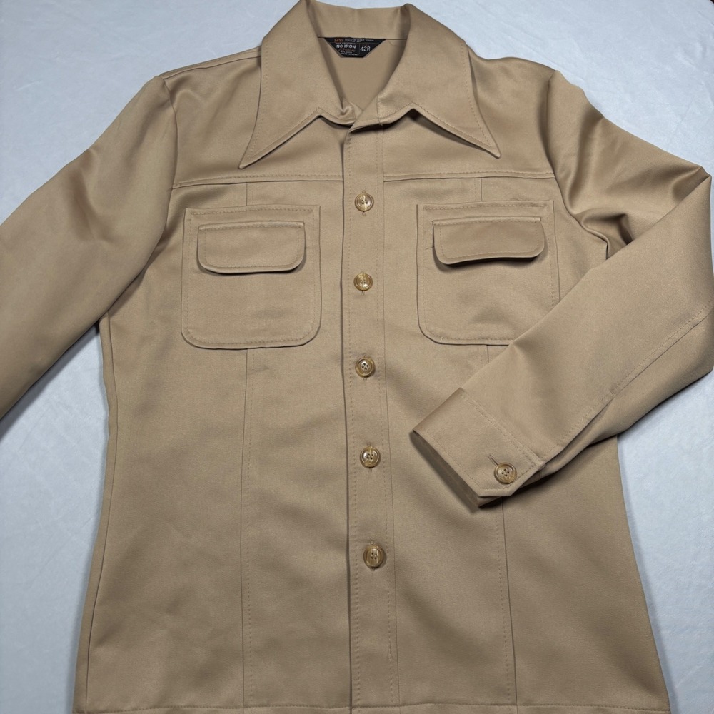 JCPenney Safari Shirt Men 42R Tan Vintage 70s Polyester No Iron Shirt Jacket